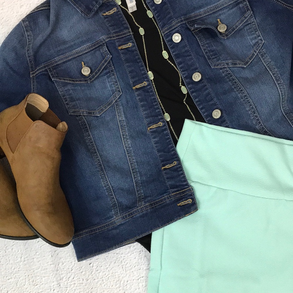 Cassie XS- Lularoe